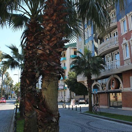 Batumi Apartment In Front Of Sheraton Εξωτερικό φωτογραφία