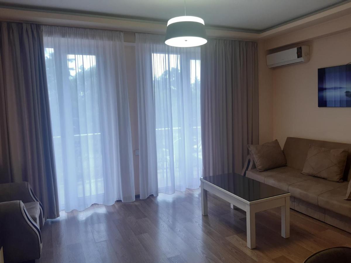 Batumi Apartment In Front Of Sheraton Εξωτερικό φωτογραφία