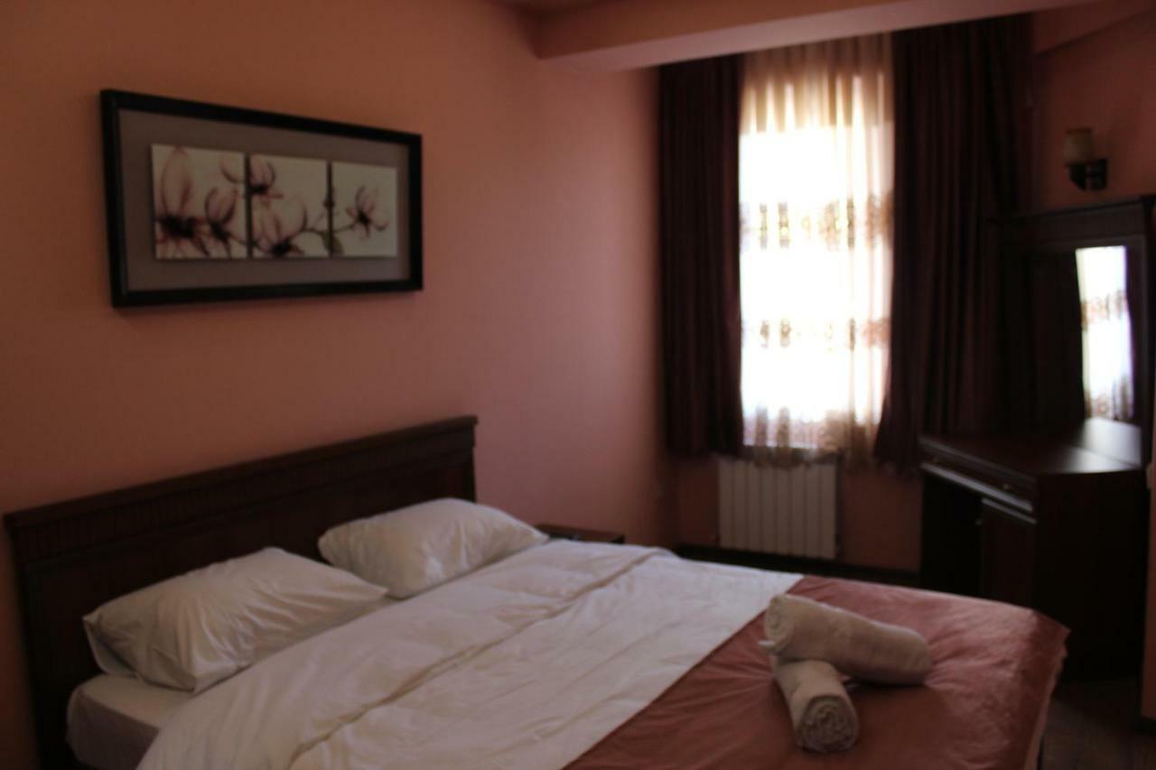 Batumi Apartment In Front Of Sheraton Εξωτερικό φωτογραφία
