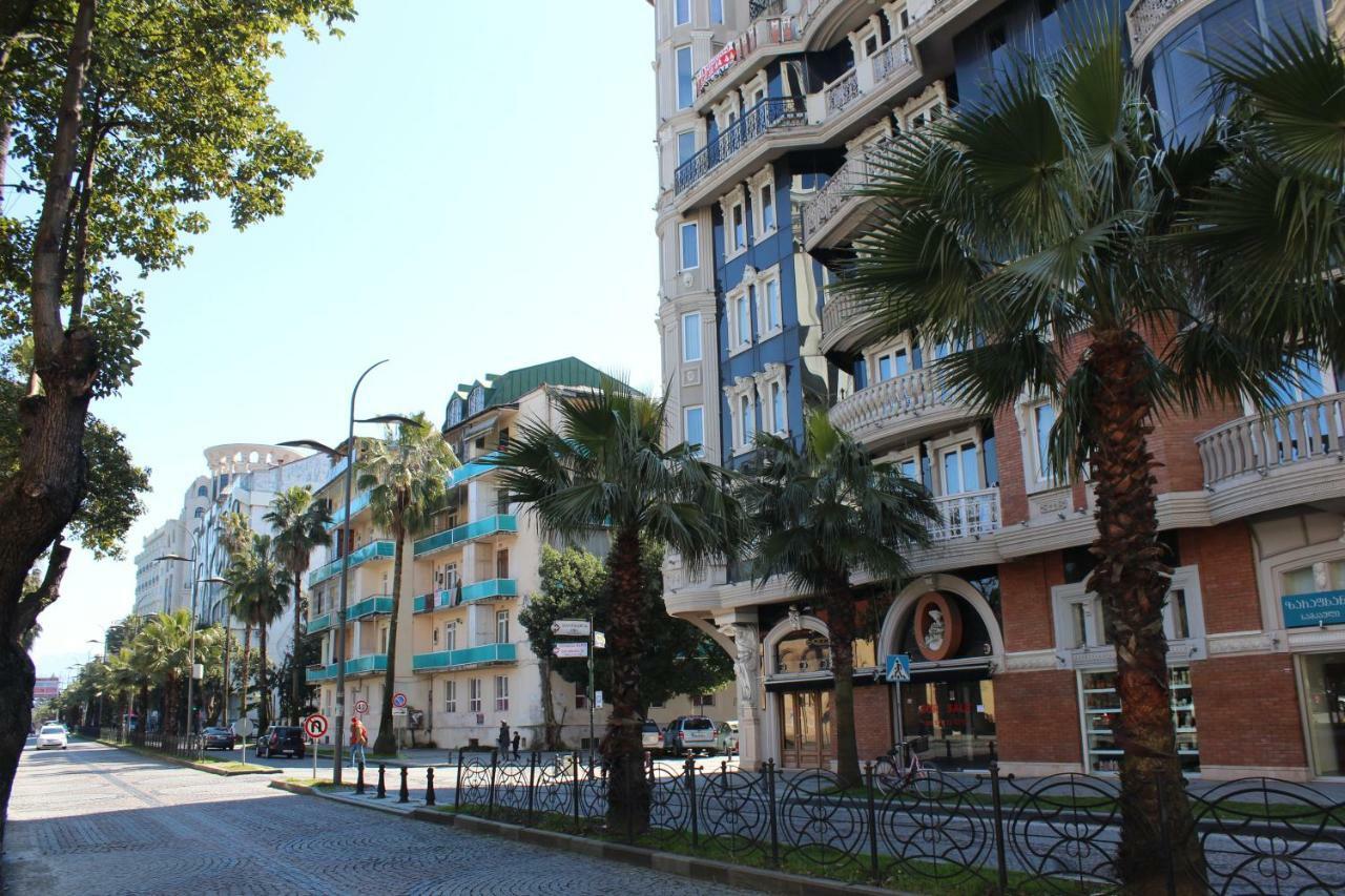 Batumi Apartment In Front Of Sheraton Εξωτερικό φωτογραφία