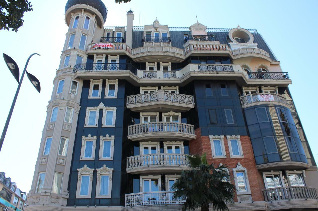 Batumi Apartment In Front Of Sheraton Εξωτερικό φωτογραφία