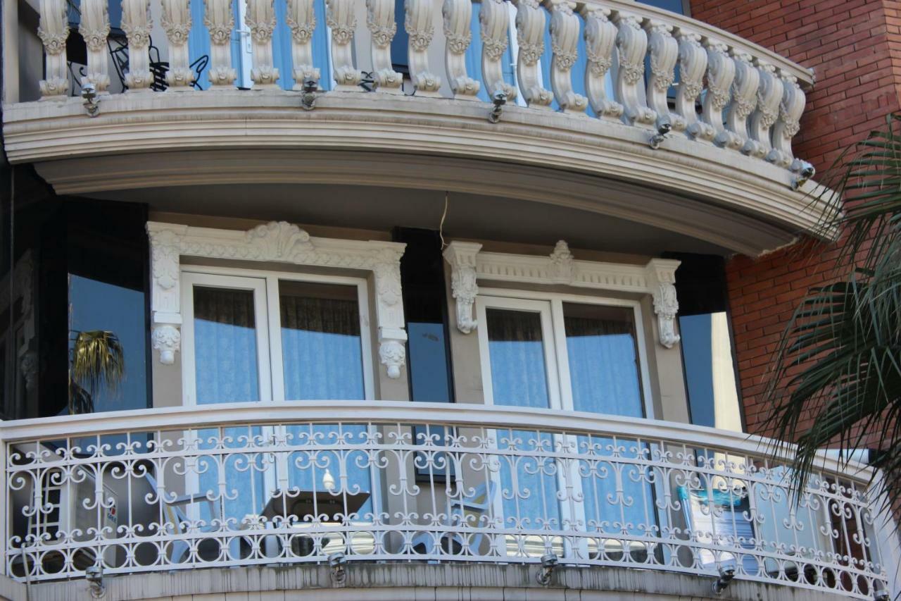 Batumi Apartment In Front Of Sheraton Εξωτερικό φωτογραφία