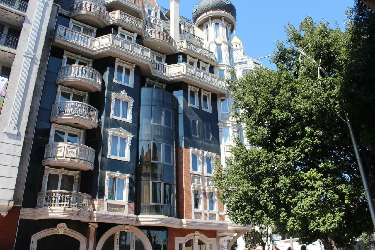 Batumi Apartment In Front Of Sheraton Εξωτερικό φωτογραφία